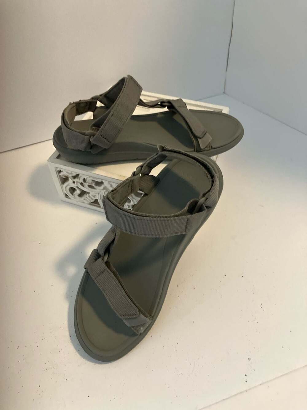 Teva Original Universal Premier Sport Sandals in Dark Shadow Gray Women's Size 7